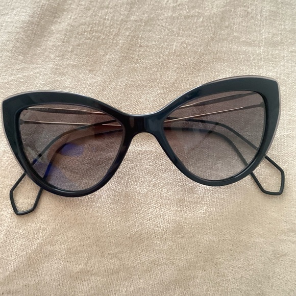 Miu Miu MU 12RS Cat Eye Black/gray Transparent Sunglasses - Picture 7 of 12